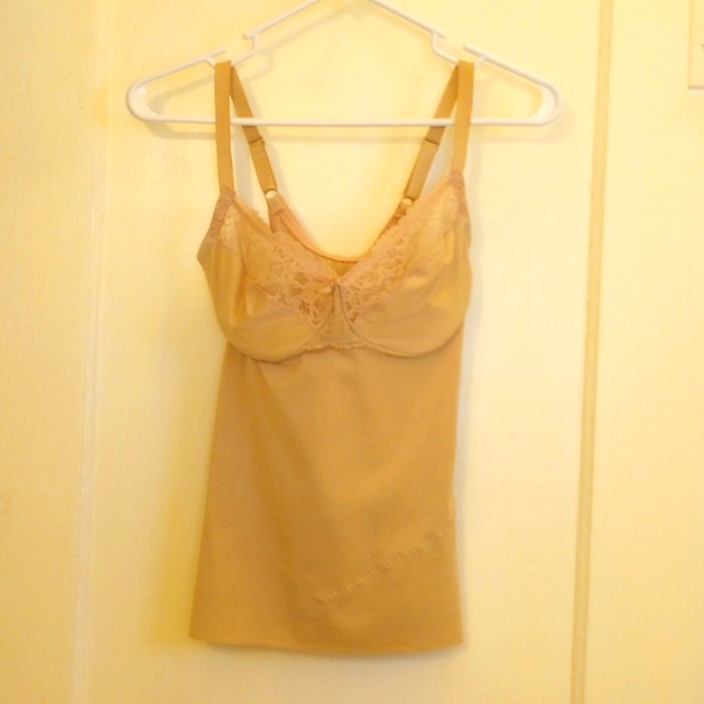 MIRACLESUIT Alluring Lace Underwired Shapewear Extra Firm Control Camisole 38C